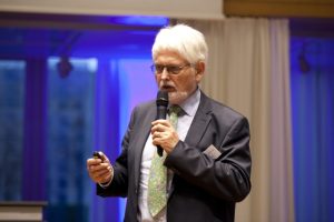Dr. Wolfram Hartmann
